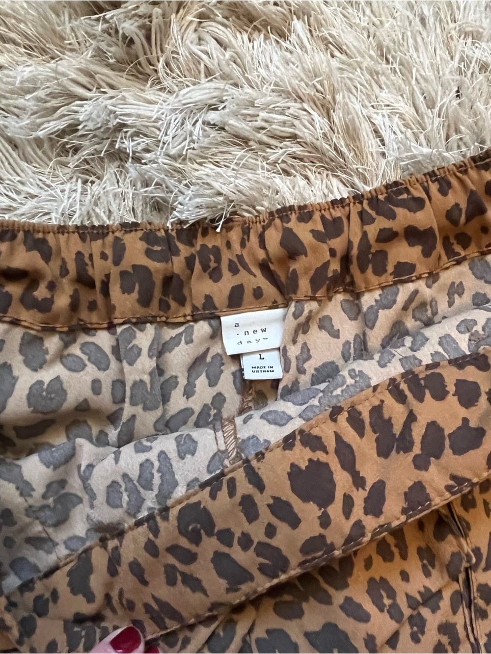 Leopard Shorts - Picture 2 of 3